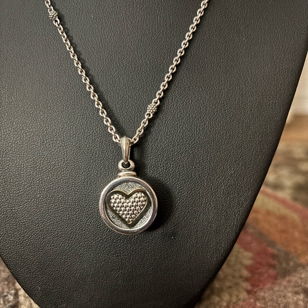 Chic Silver Heart Necklace with Textured Center